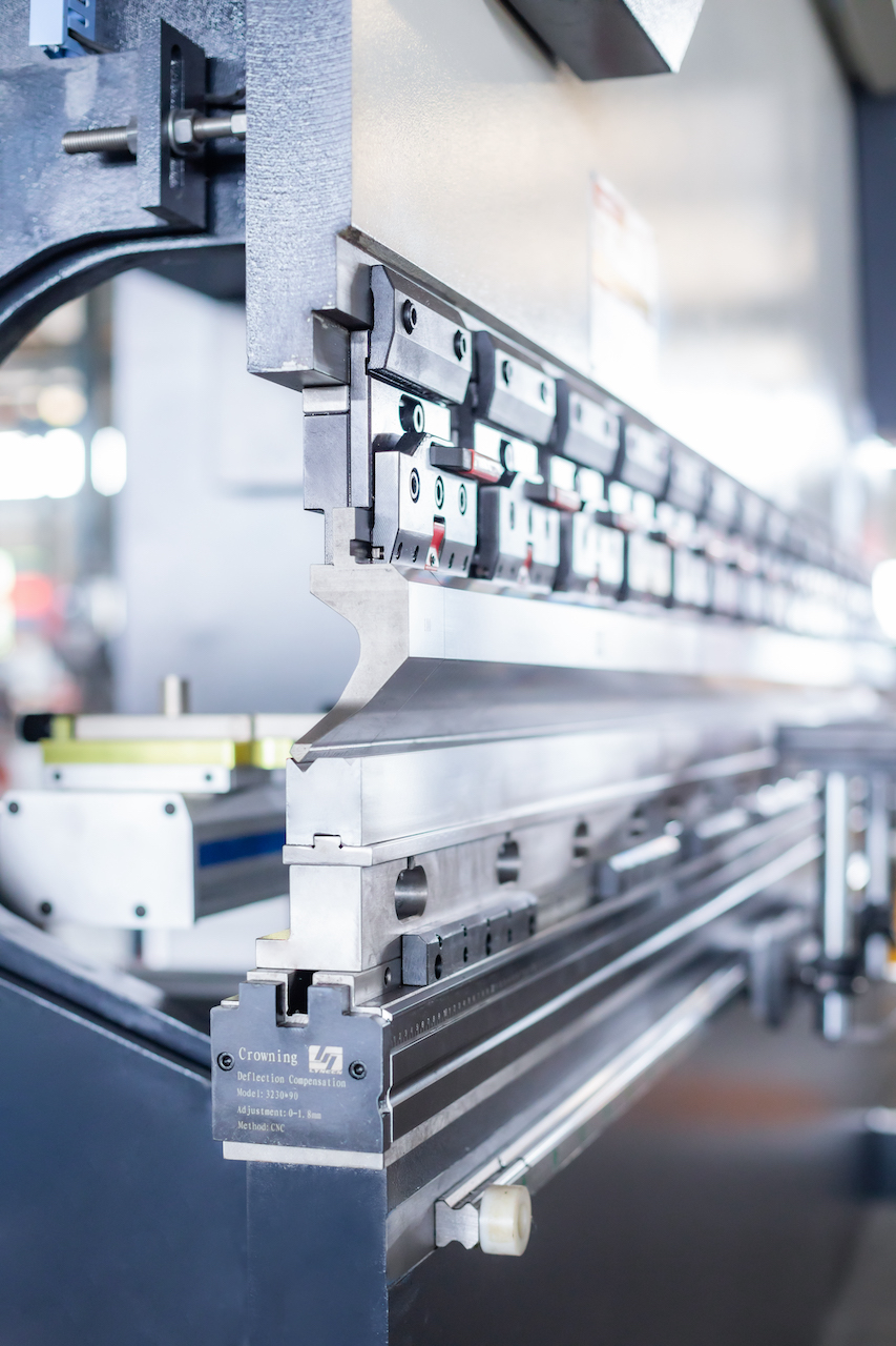 100t Hydraulic Cnc Brake Press Crowning Cnc Press Brake Delem 100t Hydraulinen Cnc-jarrupuristin Crowning Cnc Press Brake Delem