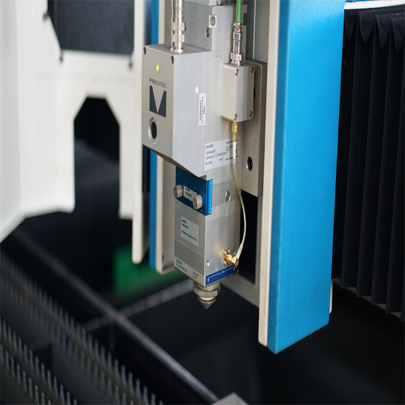 12kw kuitulaserleikkauskone 10mm hiiliteräkselle