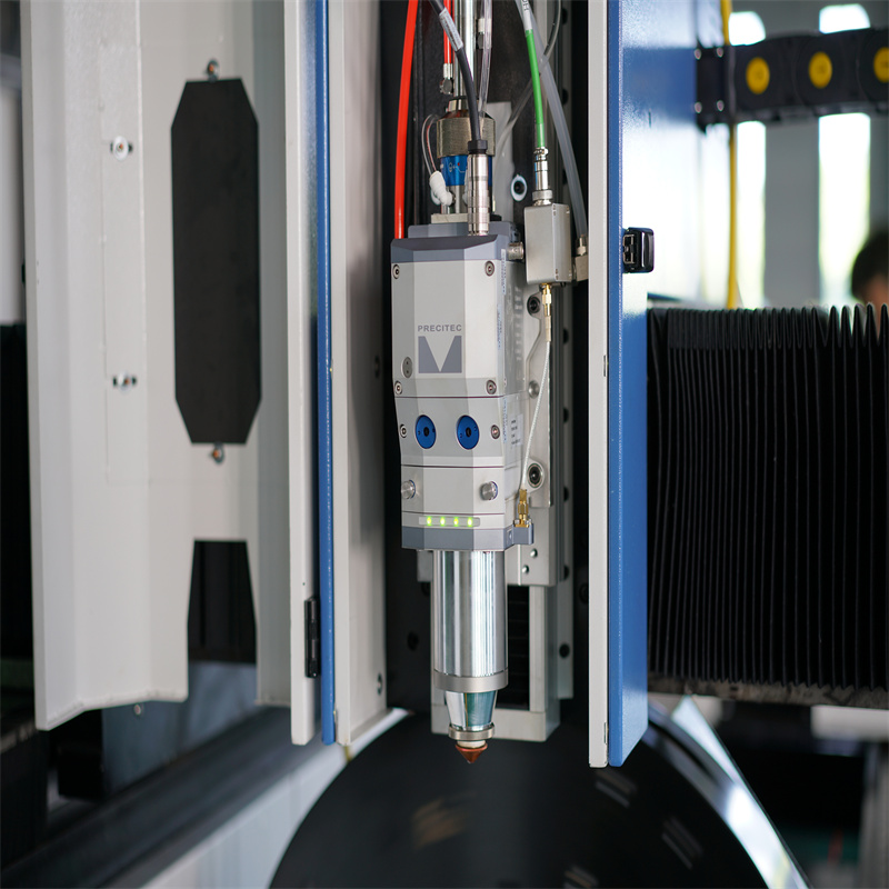 3015 1500x3000 alumiinikuitulaserleikkauskone teollisuuslaserlaitteet