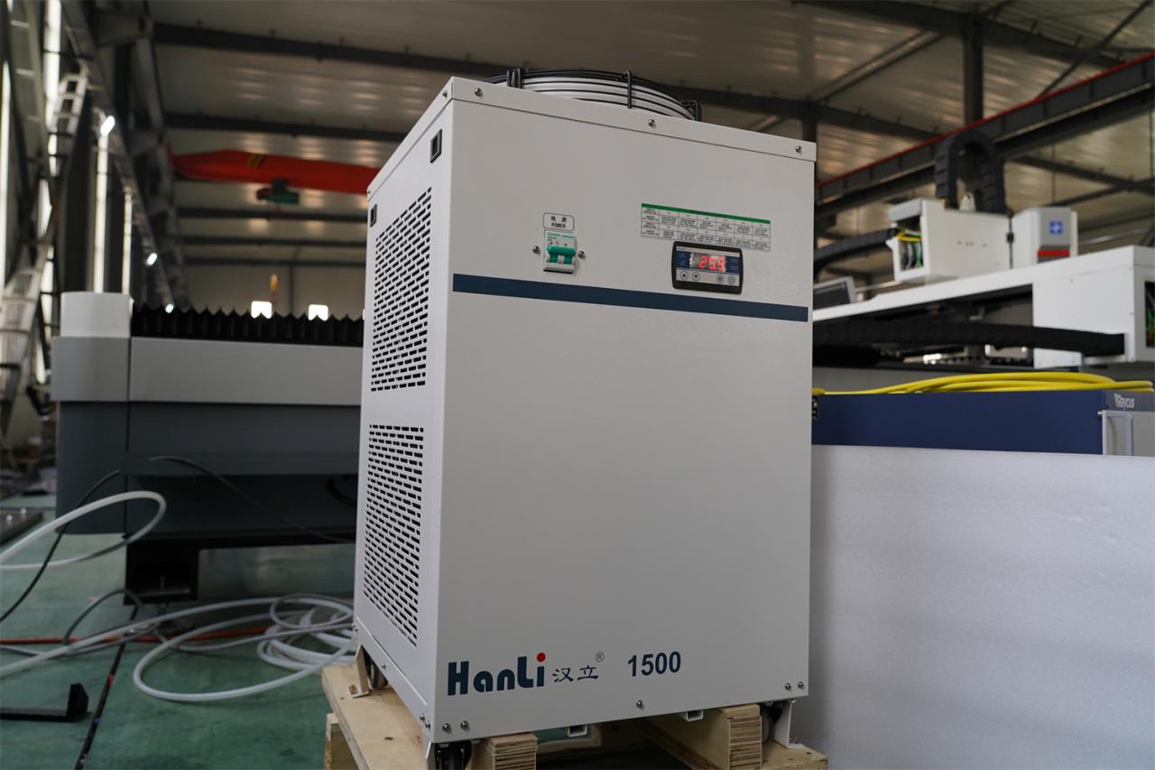 3015 4kw 1kw 2kw 3kw Stainless Steel Cnc Fiber Laser Cutting Machine 3015 4kw 1kw 2kw 3kw ruostumaton teräs Cnc kuitu laserleikkauskone