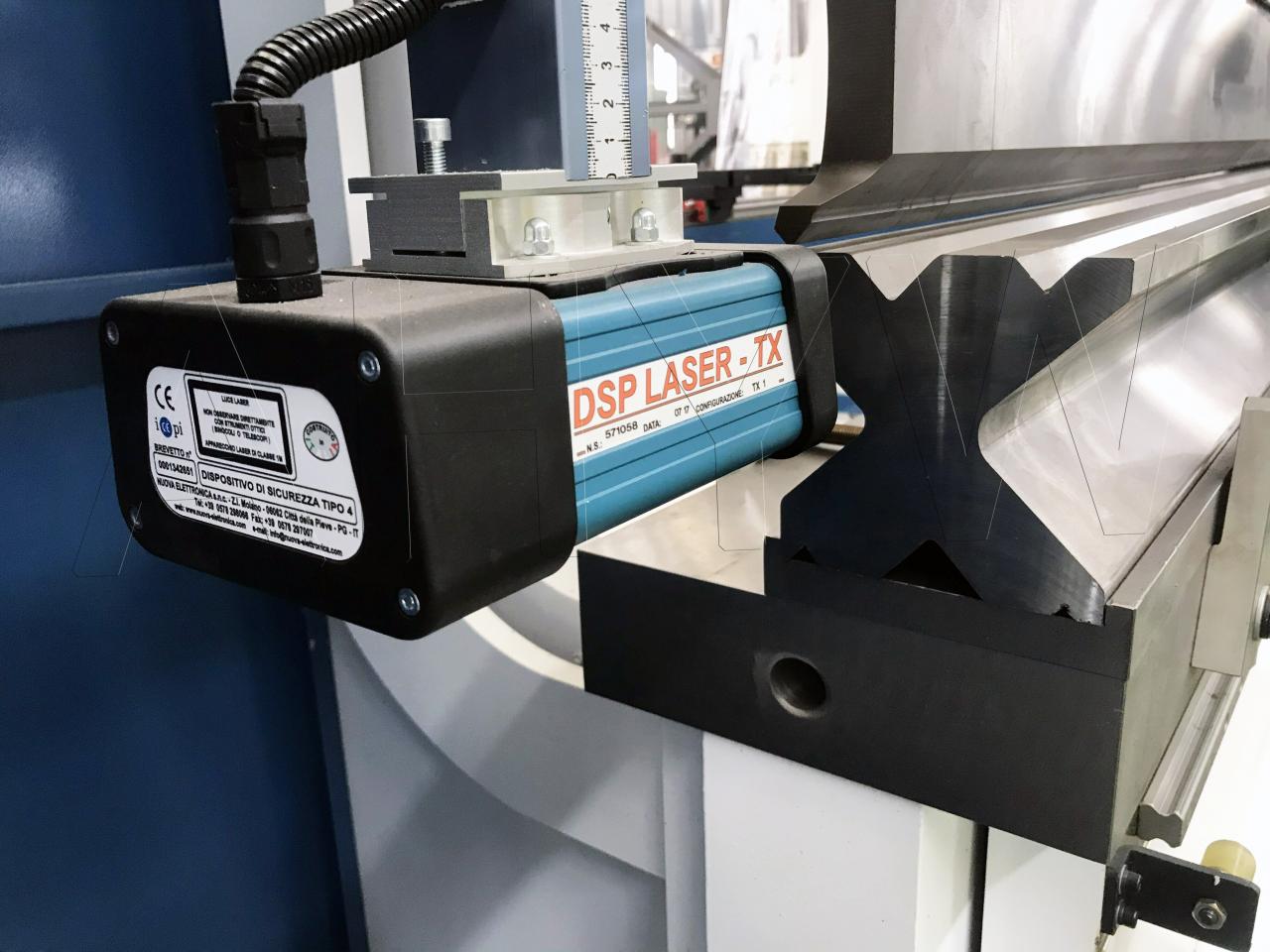 4 Axis Cnc Tandem Press Brake With Delem Da58t 2d Graphical Controller 4 Axis Cnc Tandem Press Brake Delem Da58t 2d Graafisella ohjaimella