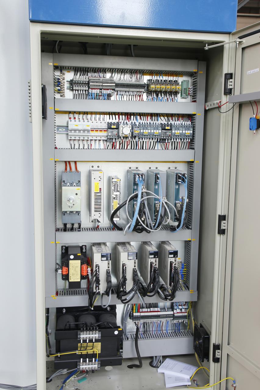 4 Axis Cnc Tandem Press Brake With Delem Da58t 2d Graphical Controller 4 Axis Cnc Tandem Press Brake Delem Da58t 2d Graafisella ohjaimella