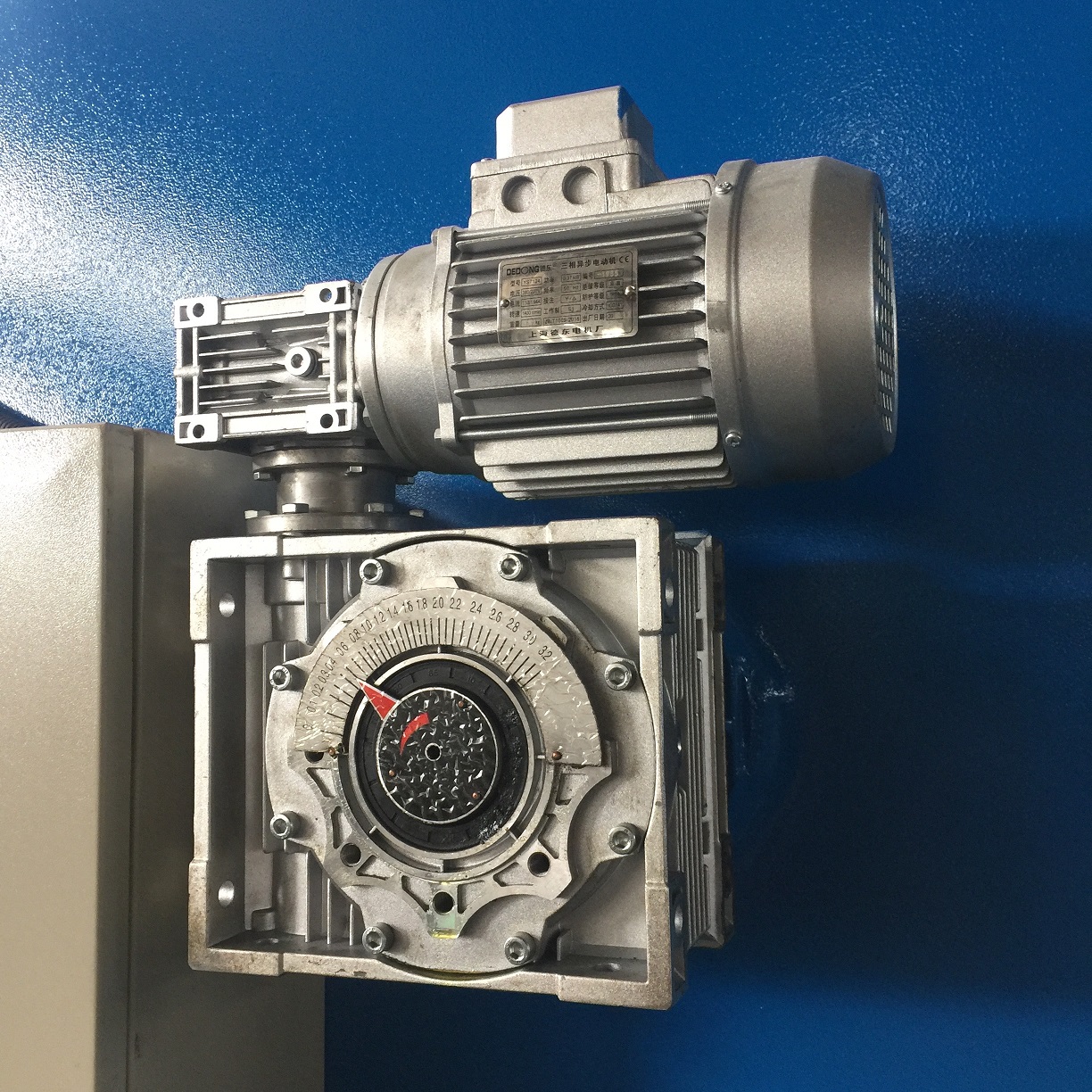 4mm Oem Qc11y-8x3200 Nc Hydraulic Guillotine Guillotine Shearing Machine 4mm Oem Qc11y-8x3200 Nc hydraulinen giljotiinin giljotiinin leikkauskone