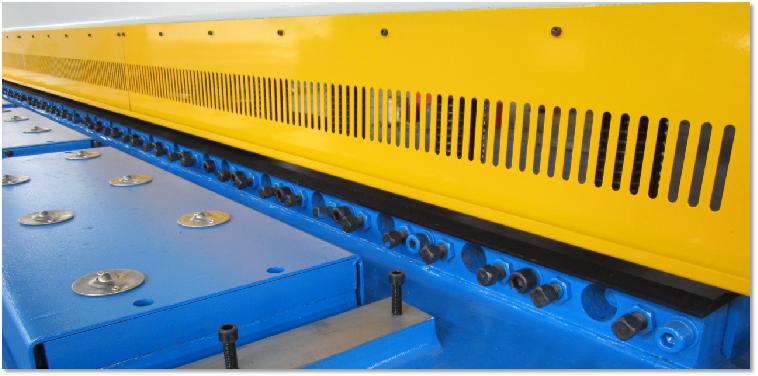 4mm Oem Qc11y-8x3200 Nc Hydraulic Guillotine Guillotine Shearing Machine 4mm Oem Qc11y-8x3200 Nc hydraulinen giljotiinin giljotiinin leikkauskone