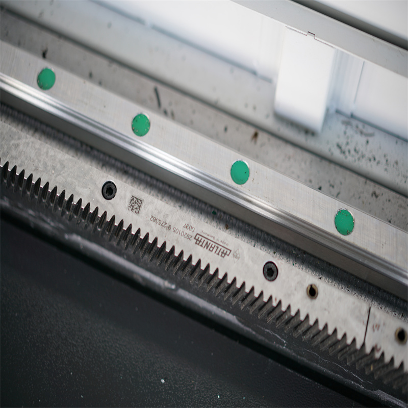 500W 1500W 4Kw kuitulaserleikkauskone levymetallilaserleikkuri 2000W 3kw