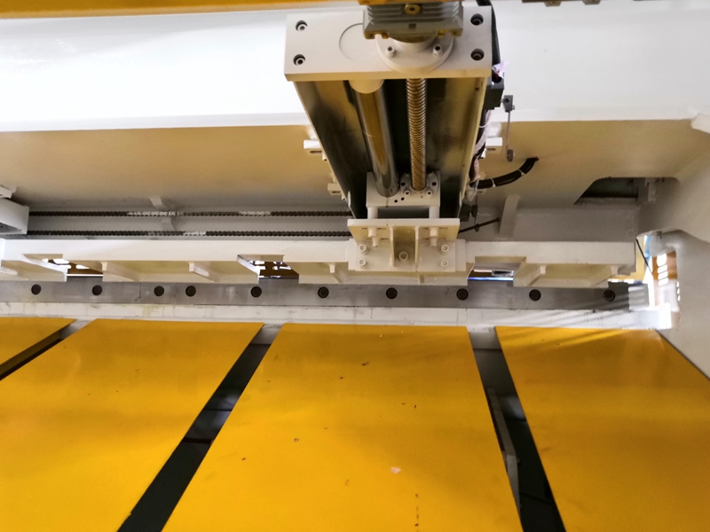 6mm Q11 Electric Sheet Plate Shearing Machine 8 Feet Sheet Metal Shearing Machine 6 mm Q11 sähköinen levylevyn leikkauskone 8 jalan metallilevyn leikkauskone