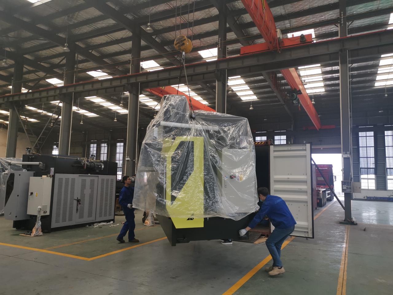 6mm*3200 Hydraulic Steel Plate Cutting Machinery Steel Plate Shearing Machine 6mm * 3200 hydraulinen teräslevyn leikkauskone teräslevyn leikkauskone