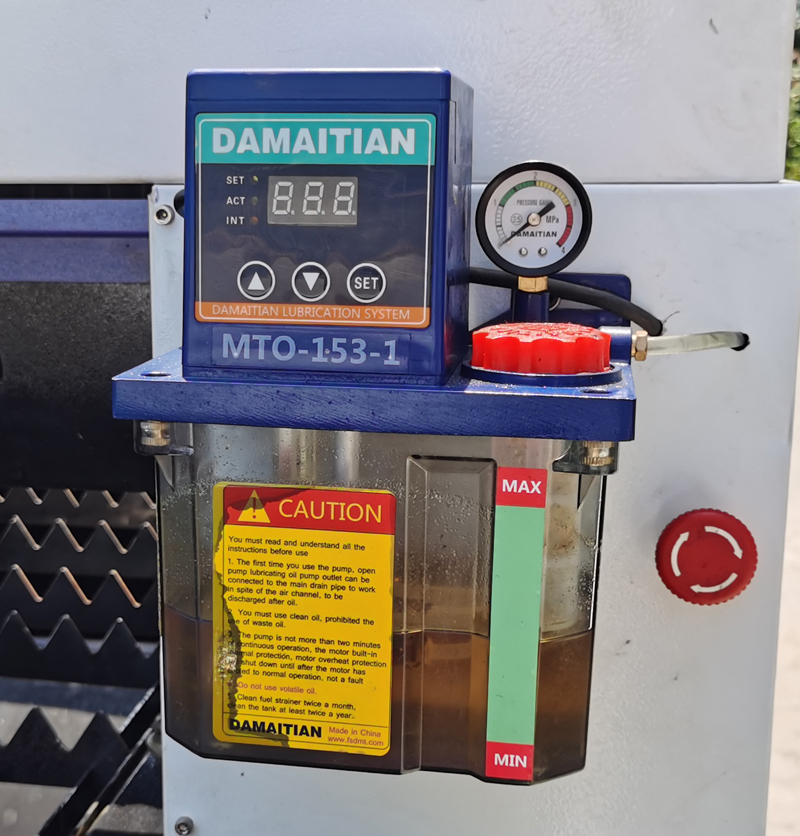 8mm 10mm Carbon Steel Laser Cutter 1530 4020 Cnc Fiber Laser Cutting Machine 8mm 10mm hiiliteräksinen laserleikkuri 1530 4020 Cnc kuitu laserleikkauskone