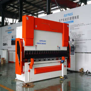 Kiina 220t CNC taivutuskone 6+1 Axis Hydraulic Press Brake Hinta