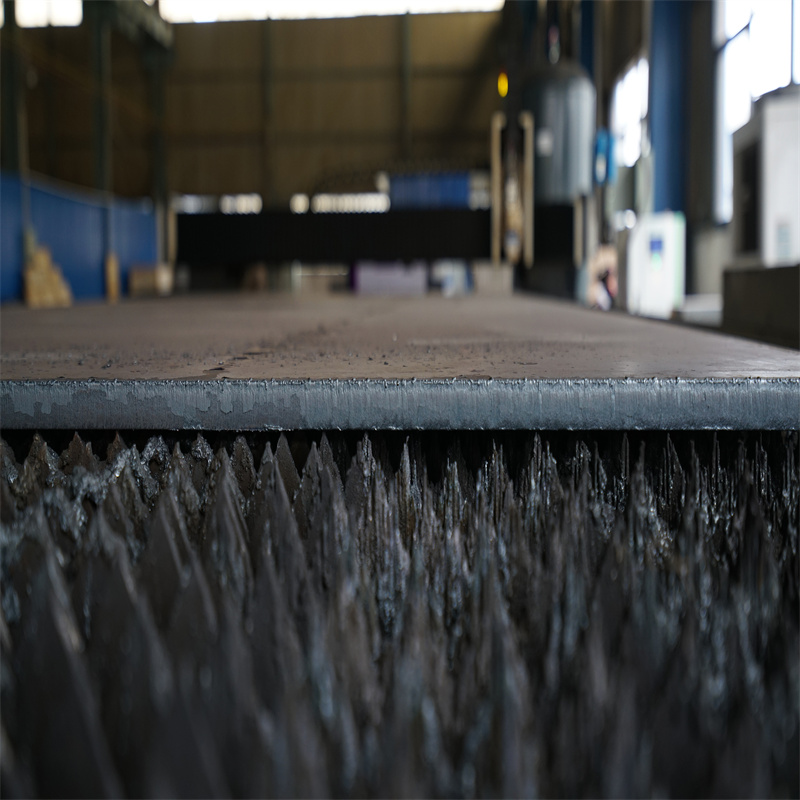 Kiina korkealaatuinen halpa 3 kW kuitulaserleikkauskoneen hinta