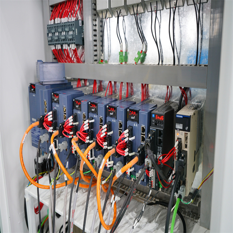 Cnc-laservalmistus 500W 1000W 2000W ruostumaton teräskuitu laserleikkauskone