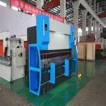 Hydraulinen jarrupuristin Cnc Press Brake Press Brake Tooling with Ce