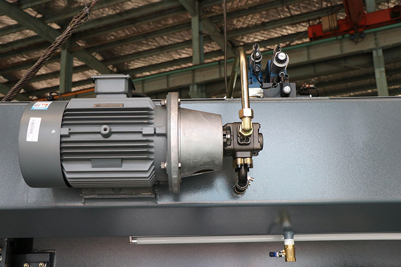 Metallipuristinjarru Wc-63t3200 metallilevyn taivutuskone Cnc:n hydraulipuristinjarru