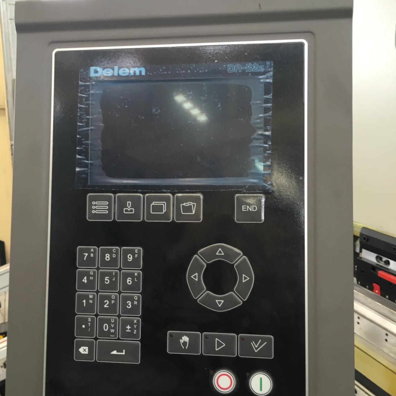 Cnc Servo Press Brake 250t/3.2m 3+1 Axis 3 Meter Sheet Metal Press Brake Cnc Servo Press Brake 250t/3.2m 3+1 Axis 3 Meter peltipuristinjarru