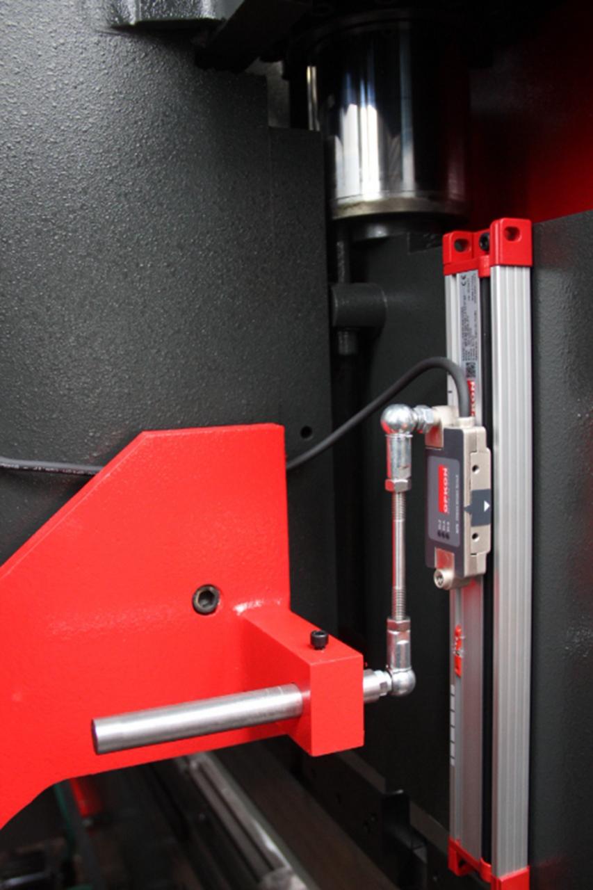 Delem Da66t 125 3+1 4+1 6+1 8+1 Cnc Hydraulic Press Brake For Metal Plate Bending Delem Da66t 125 3+1 4+1 6+1 8+1 Cnc hydraulinen puristusjarru metallilevyn taivutukseen