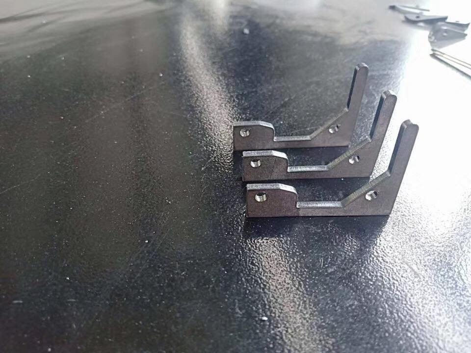 High Power 3015 2000W Metal Sheet Cnc Fiber Laser Cutting Machine Suuritehoinen 3015 2000 W metallilevy Cnc kuitu laserleikkauskone