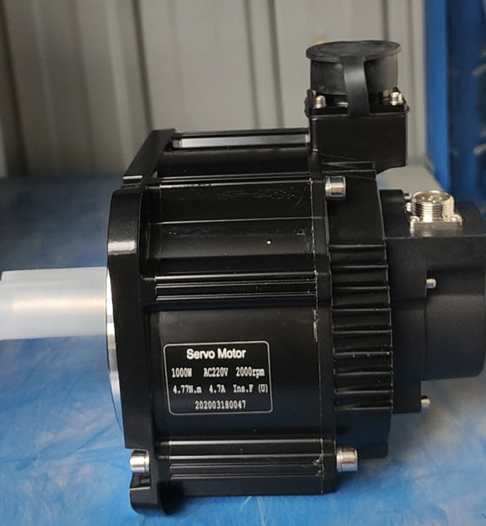 High Precision Fiber Laser Cutting Metal Stainless Steel Carbon 2000w High Precision Fiber Laser Leikkaus Metalli Ruostumaton Teräs Hiili 2000W