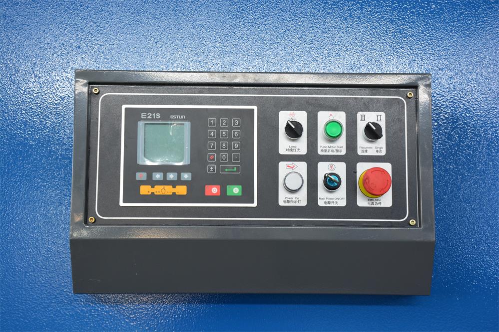 Hydraulic Pendulum Shearing Machine Cnc Automatic Guillotine Shearing Machine Hydraulinen heilurileikkauskone Cnc: n automaattinen giljotiinileikkauskone