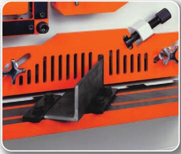 Metallihydraulinen IronWorker-lävistys- ja leikkauskone