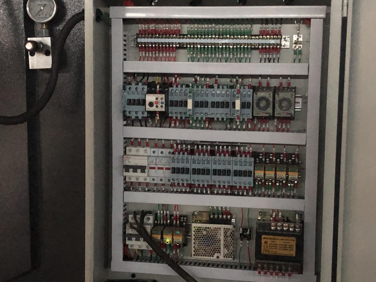 Wc67k Cnc Aluminum Iron Plate Hydraulic Press Brake Cnc Metal Sheet Bending Machine Wc67k Cnc alumiininen rautalevy hydraulinen puristinjarru Cnc metallilevyn taivutuskone