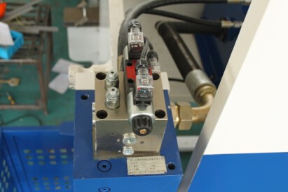 Wc67yk 80 100 160 200 Ton 3200mm E21 Nc Sheet Metal Oil Hydraulic Press Brake Price Wc67yk 80 100 160 200 tonnia 3200 mm E21 Nc peltiöljyä hydraulipuristin jarru hinta